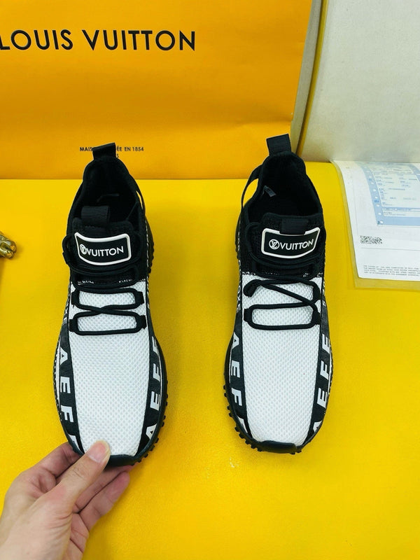SNEAKER LV IN TESSUTO A RETE TRASPIRANTE NERO E BIANCO