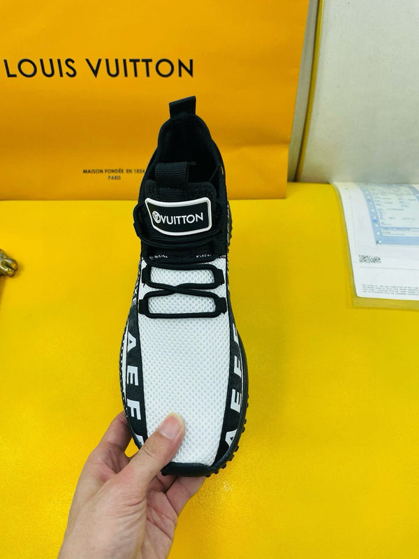 SNEAKER LV IN TESSUTO A RETE TRASPIRANTE NERO E BIANCO