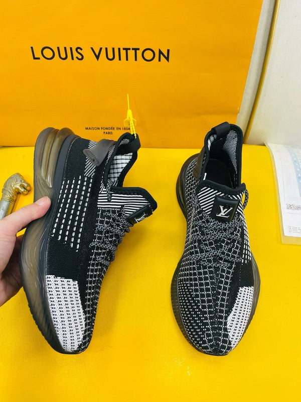 SNEAKER LV IN TESSUTO MESH TRASPIRANTE NERO