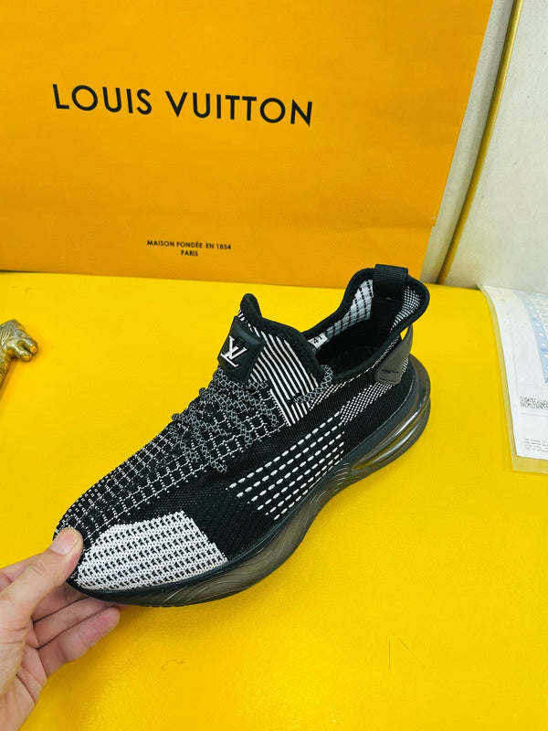 SNEAKER LV IN TESSUTO MESH TRASPIRANTE NERO