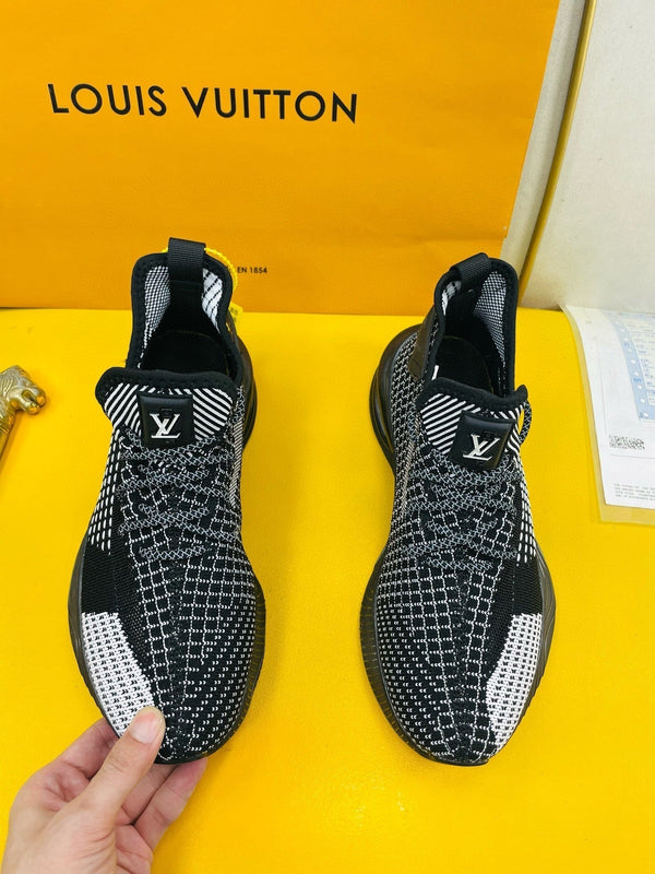 SNEAKER LV IN TESSUTO MESH TRASPIRANTE NERO