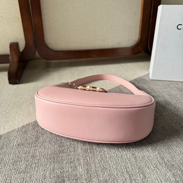 BORSA AVA TRIOMPHE MEDIA 23 IN PELLE DI VITELLO LISCIA ROSA CHIARO CON FERRAMENTA ORO