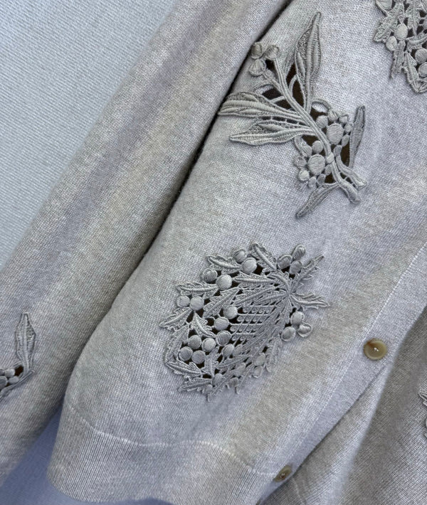LP 25 Embroidered Floral Pattern Hollow Cardigan Gray Cashmere 315858