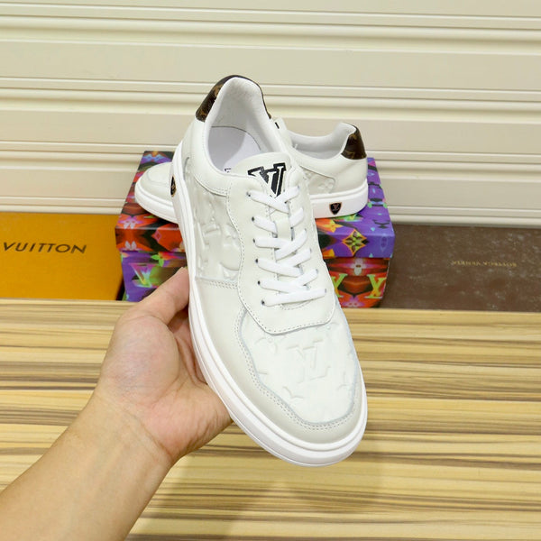 LV TRAINERS WHITE CALFSKIN AND RUBBER