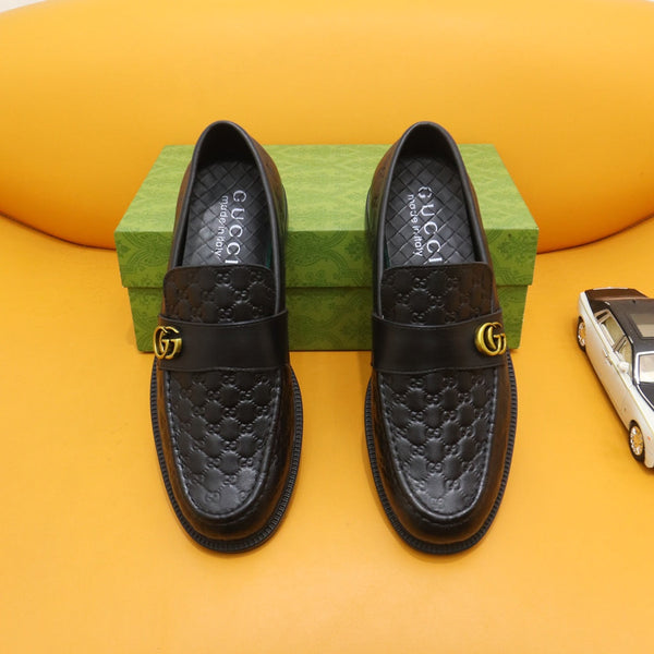 GG Men's Loafer Black Embossed Cowhide 528261