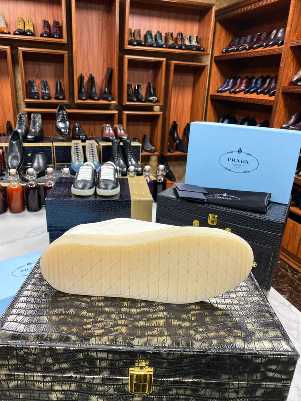 PRA LANE SNEAKER WHITE CALFSKIN