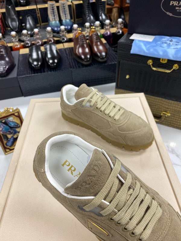 PRA TRAIL FADED ECRU SUEDE SNEAKERS