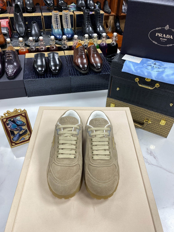 PRA TRAIL FADED ECRU SUEDE SNEAKERS