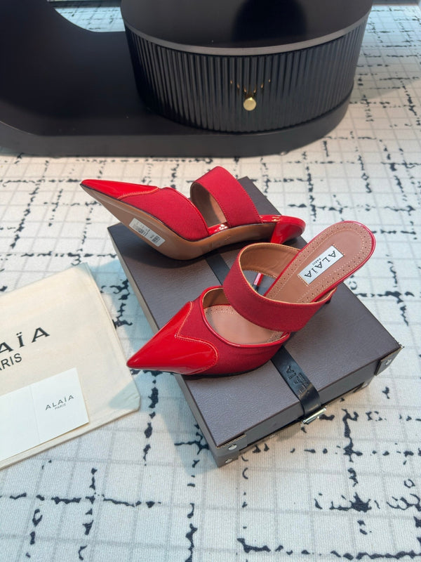 ALAIA HIGH HEEL 9 CM IN CHERRY RED CALFSKIN