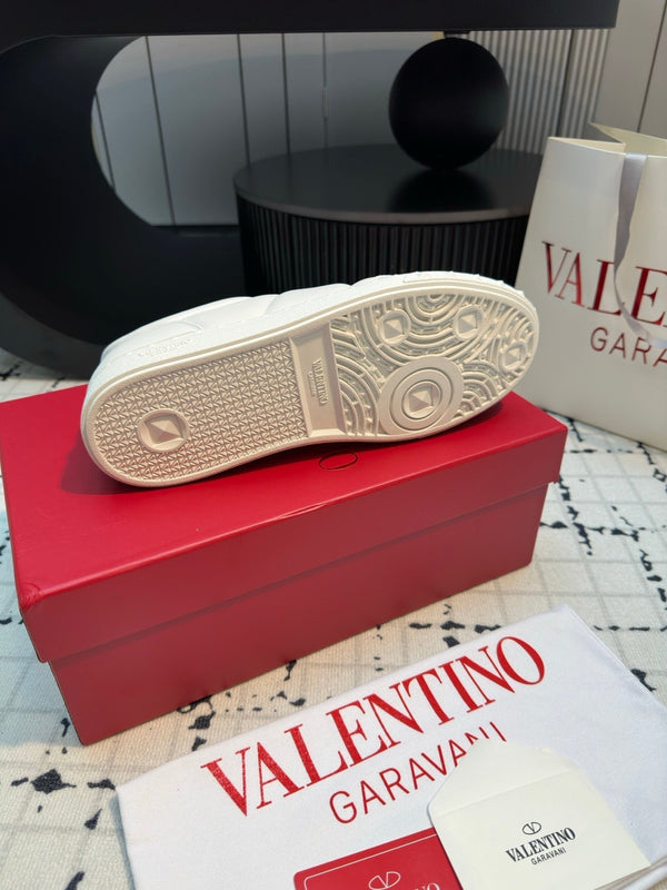 Upvillage Sneaker In Calfskin Leather White 825007