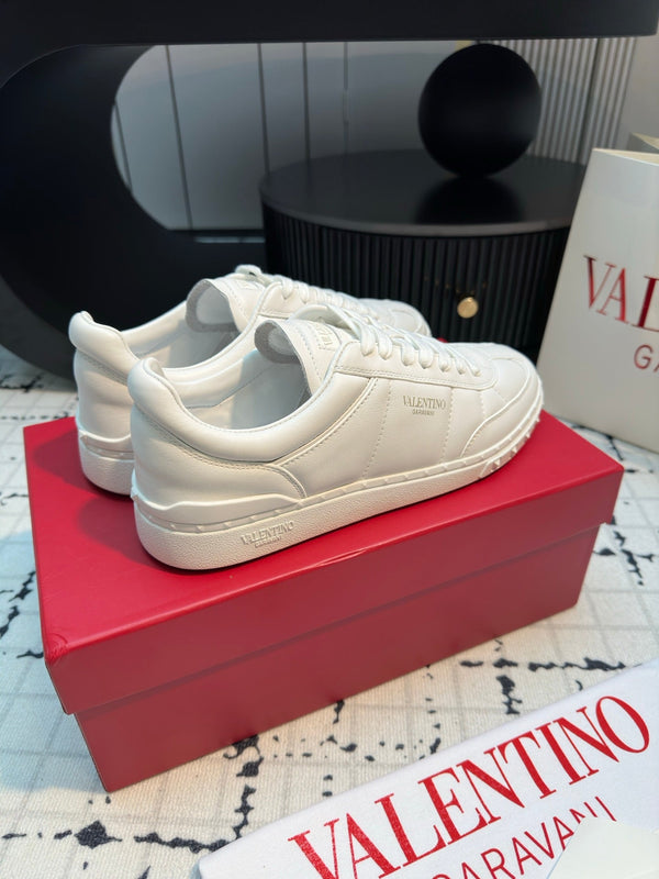 Upvillage Sneaker In Calfskin Leather White 825007