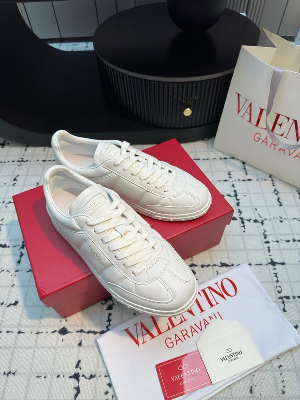 Upvillage Sneaker In Calfskin Leather White 825007