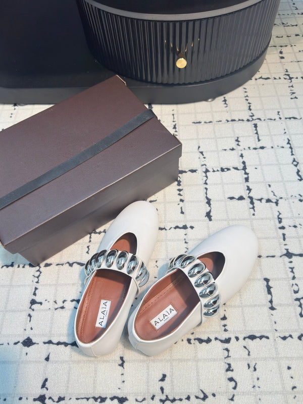 Alaila Ballet Flats In White Cowhide 895230