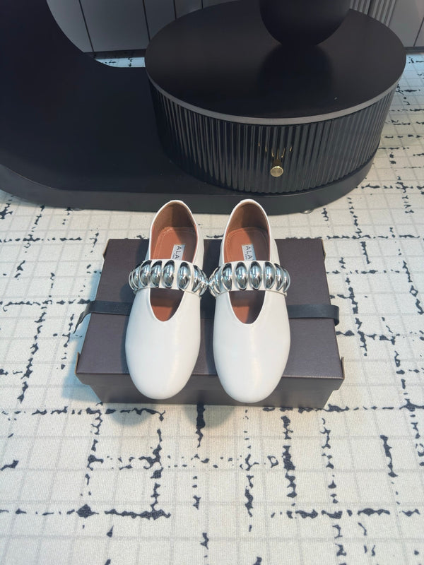 Alaila Ballet Flats In White Cowhide 895230