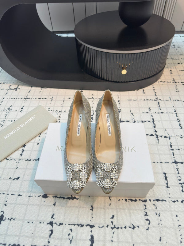 Hangisi 70 Gold Glitter Fabric Leather Jewel Buckle Pumps 912614