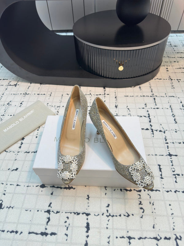 Hangisi 70 Gold Glitter Fabric Leather Jewel Buckle Pumps 912614