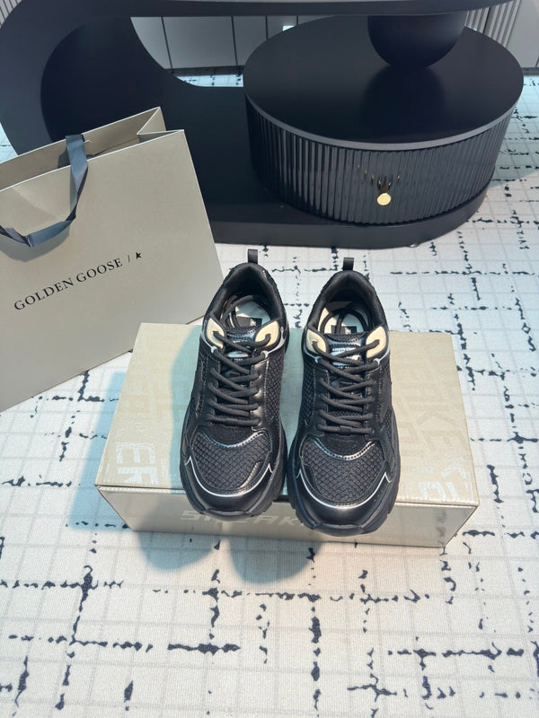 SNEAKERS LIGHTSTAR CON TOMAIA IN VITELLO NERO E MESH E STELLA NERA