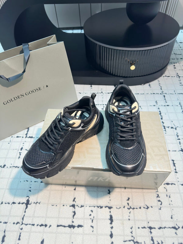 SNEAKERS LIGHTSTAR CON TOMAIA IN VITELLO NERO E MESH E STELLA NERA