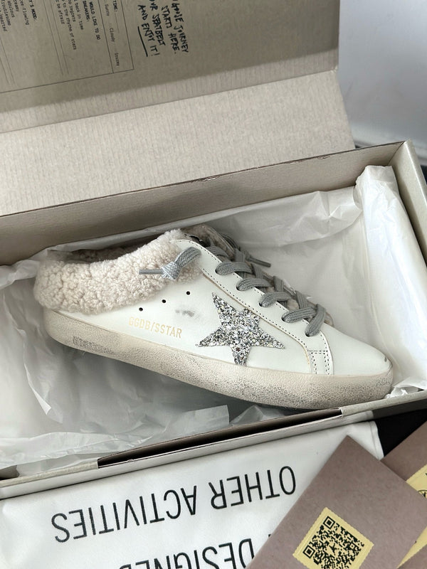 SUPER-STAR SABOTS IN WHITE CALFSKIN WITH GLITTER WHITE STAR