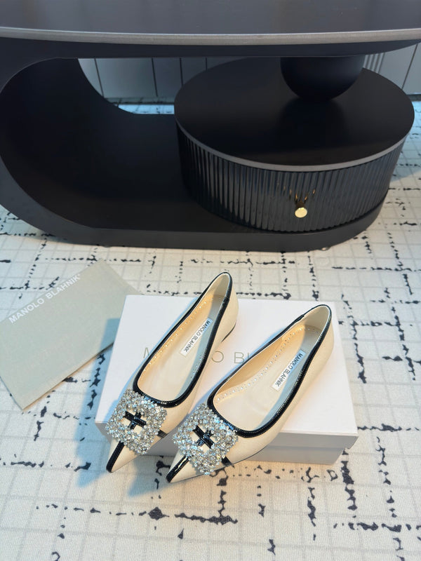 Hangisi 10mm Ballet Flat Beige Linen with Black Leather Jewel Buckle 161064