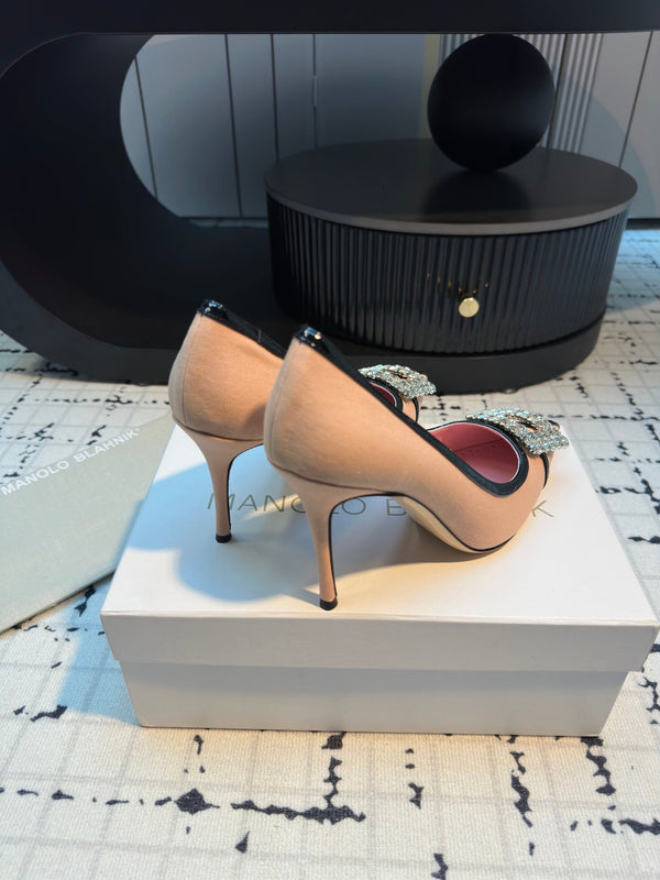 Hangisi 100 Pink Linen with Black Leather Jewel Buckle Pumps 161071