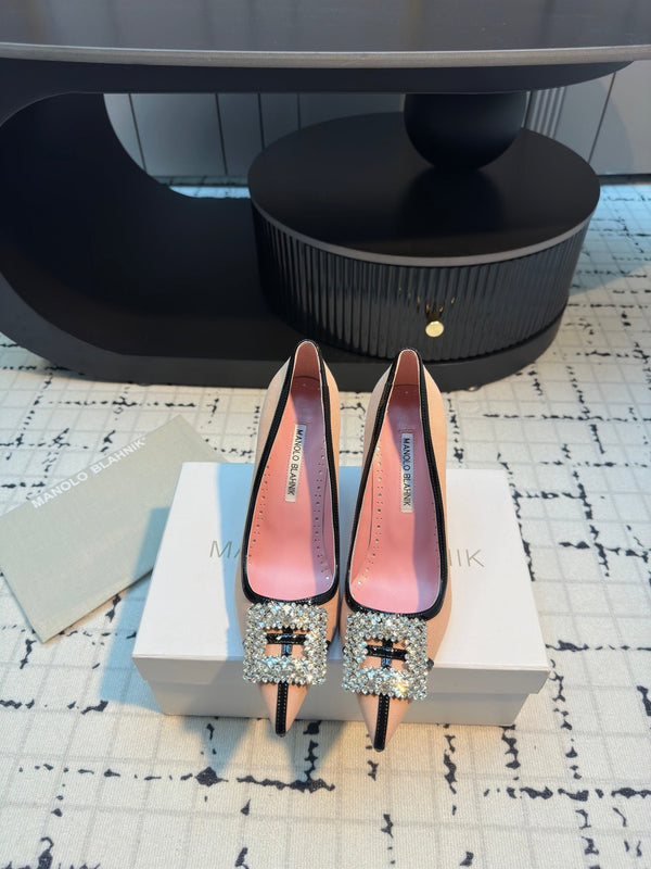 Hangisi 100 Pink Linen with Black Leather Jewel Buckle Pumps 161071