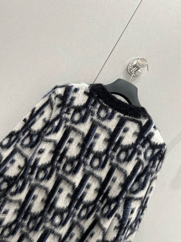 CD 25 Knitted Round Neck Cardigan Black White Mohair wool 210006