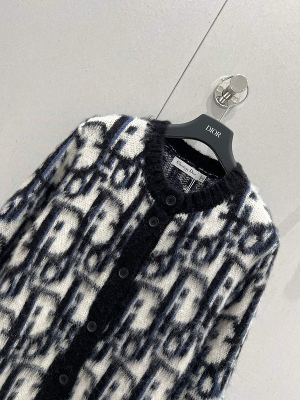 CD 25 Knitted Round Neck Cardigan Black White Mohair wool 210006