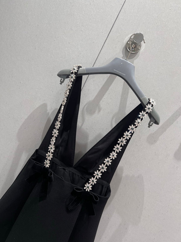 Prada 25 Abito con bretelle a V profonda e fiori di diamanti, in acetato e viscosa nero 214029