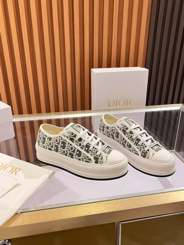 CD 25 Walk Platform Sneaker Fabric 242456