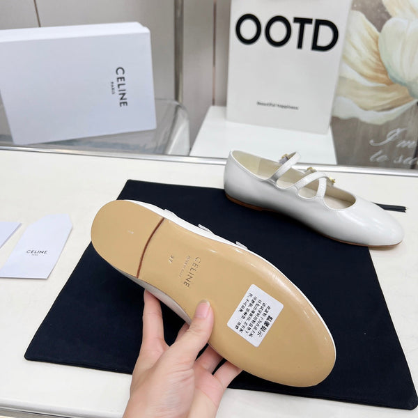 BALLET FLAT WITH CROSSOVER STRAP IN WHITE LAMBSKIN