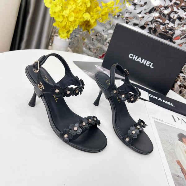 CC 26s Floral Sandal 7.5cm Black Sheepskin 867464