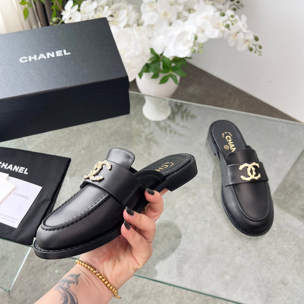 CC 25 Mule Black Calfskin Gold Double C