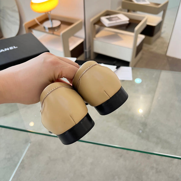 CC 25 Loafer Beige Sheepskin 338666