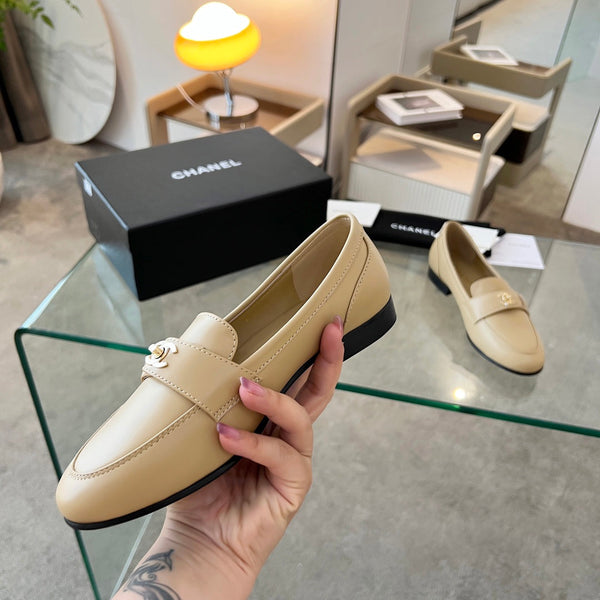 CC 25 Loafer Beige Sheepskin 338666