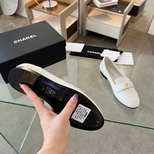 CC 25 Loafer White Sheepskin 338668