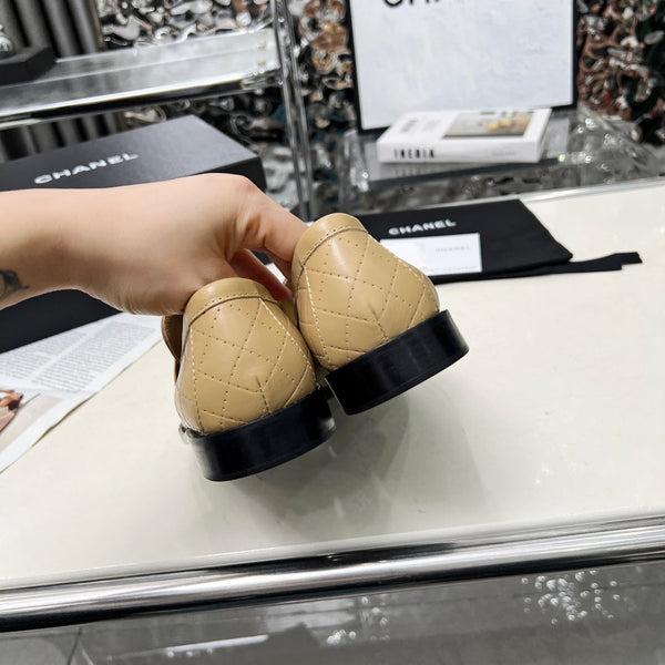 CC 25 Loafer Beige Cowhide 338670