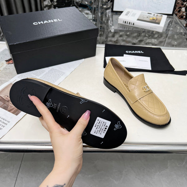 CC 25 Loafer Beige Cowhide 338670