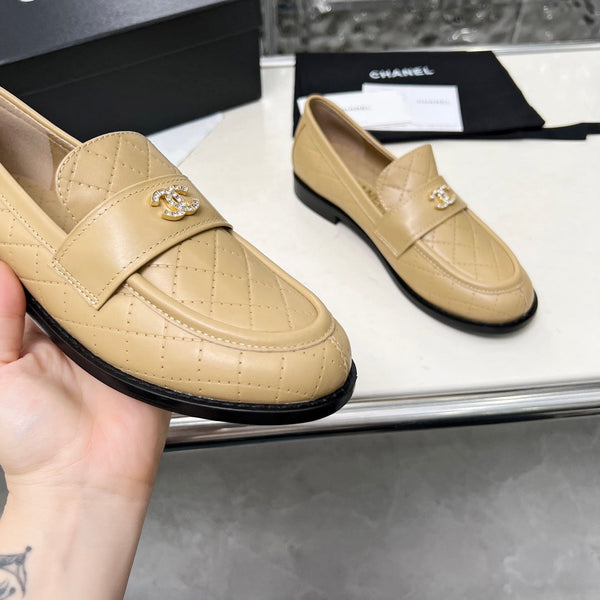 CC 25 Loafer Beige Cowhide 338670