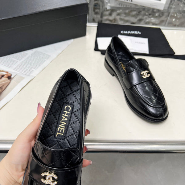 CC 25 Loafer Black Patent Cowhide 338673