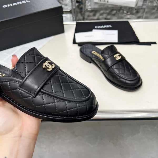 CC 25 Mule Black Cowhide 338675