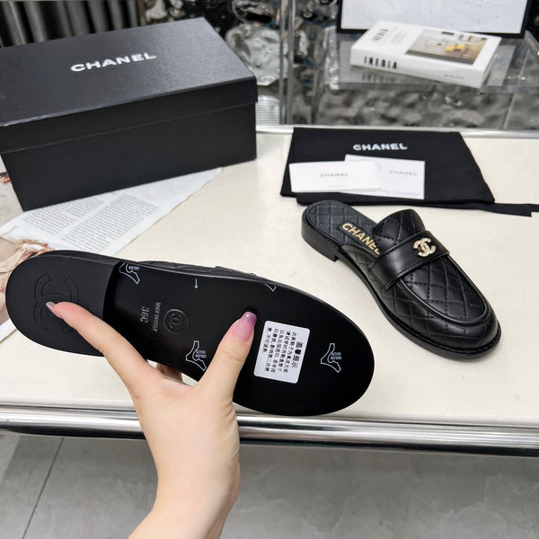 CC 25 Mule Black Cowhide 338675