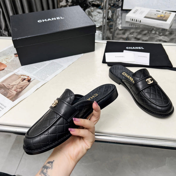 CC 25 Mule Black Cowhide 338675