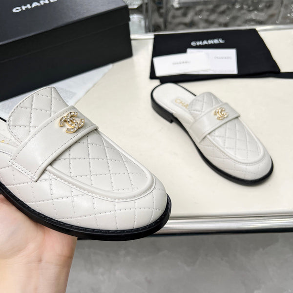 CC 25 Mule White Cowhide 338676