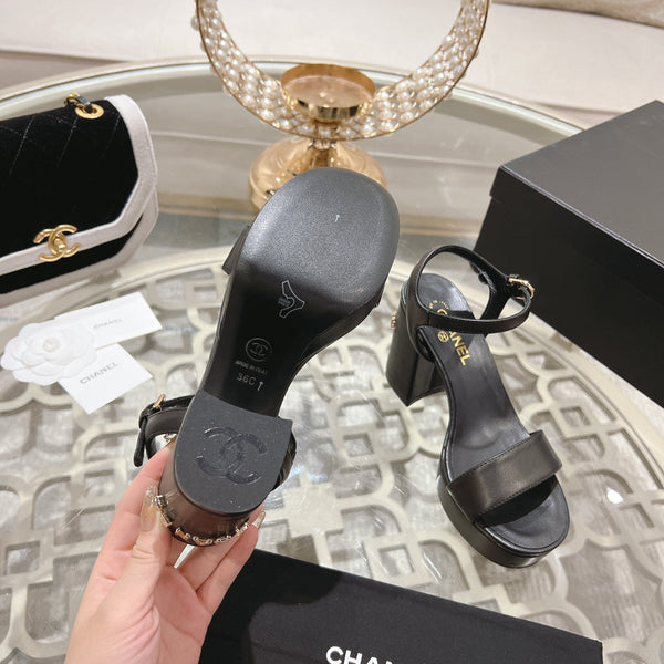 CC 25C 10CM Sandali con tacco medio in pelle italiana nera 213318