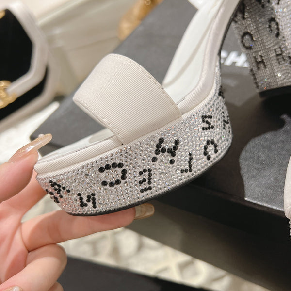 CC 25C 10CM Sandali con tacco medio Tessuto bianco 213325