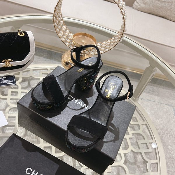 CC 25C 10CM Sandali con tacco medio in pelle scamosciata nera 213328