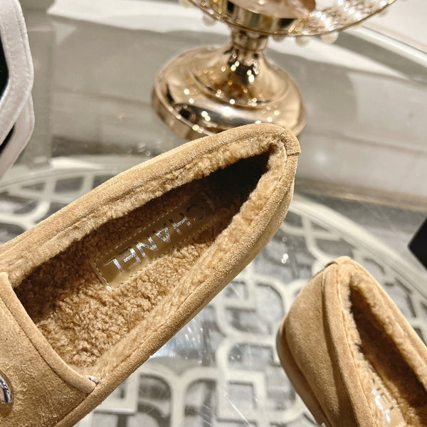 CC 25A Loafer Beige Sherpa Suede