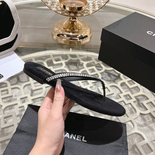 cc thong sandal black velvet lambskin with crystal
