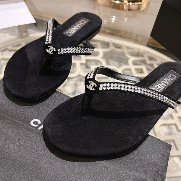 cc thong sandal black velvet lambskin with crystal